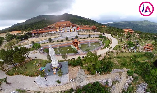 Giá thuê xe đi Chùa Ba Vàng